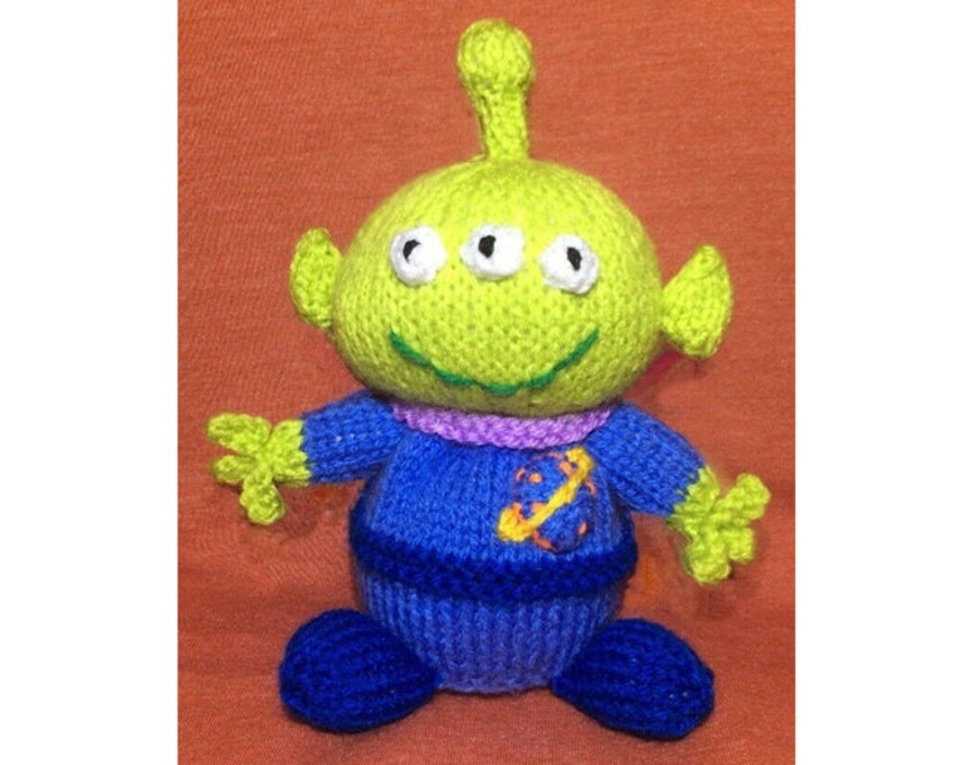KNITTING PATTERN - Alien Inspired Choc Orange Cover / 15 Cms - Etsy