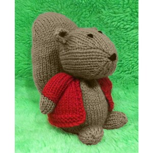 STICKBROTT - Timothy Squirel-inspirerat chokladorange omslag / 15 cm leksak