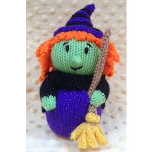 KNITTING PATTERN - Wicked Witch Chocolate orange cover / 18 cms Halloween toy