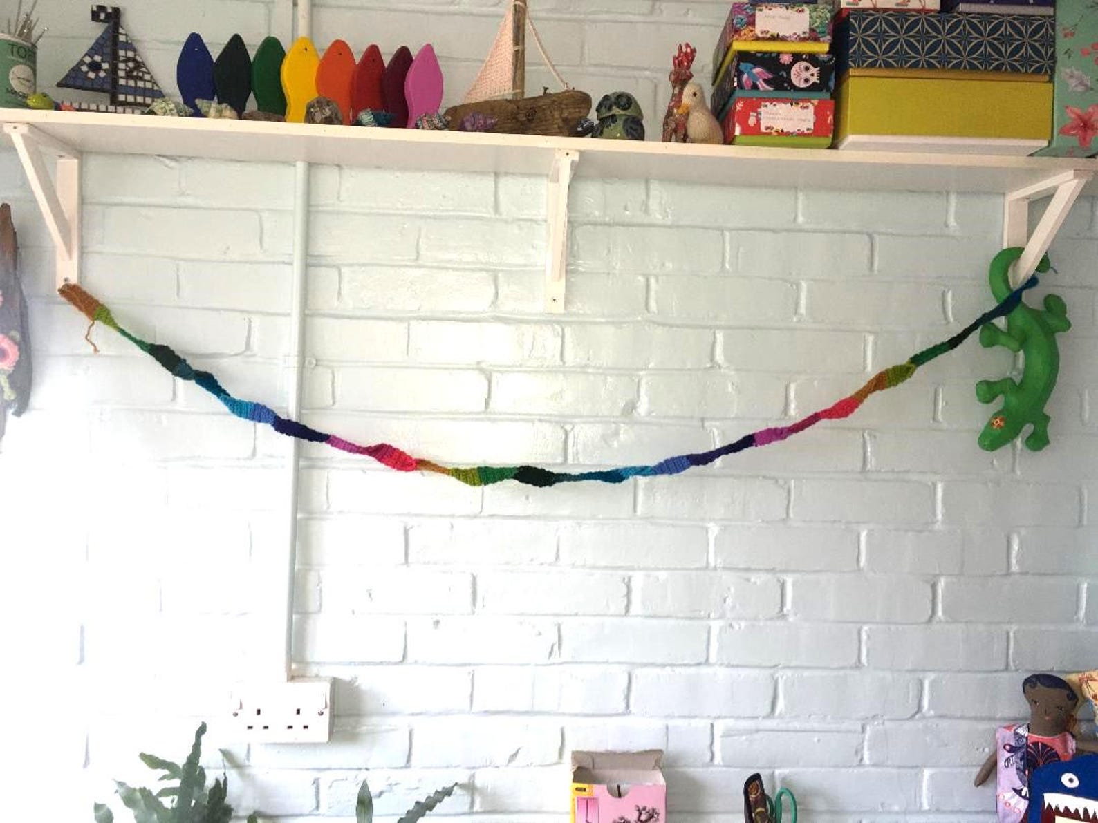 The Christopher Streamer - a Pattern for an Easy Crochet Streamer ...