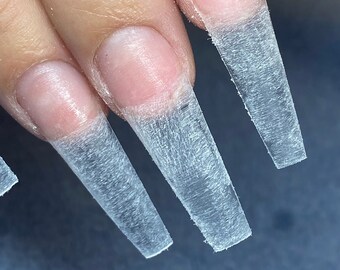 500pcs Largo claro Stiletto Nail Tips 10 tamaños / Media cubierta / Sin curva C /