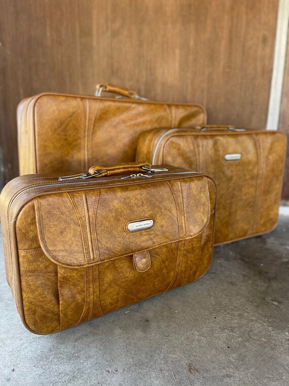 American Tourister Vintage Set of 3 Travel Luggag… - image 1