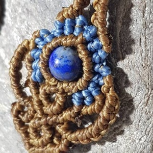 ear jewelry in micro-macramé and lapis lazuli pearl