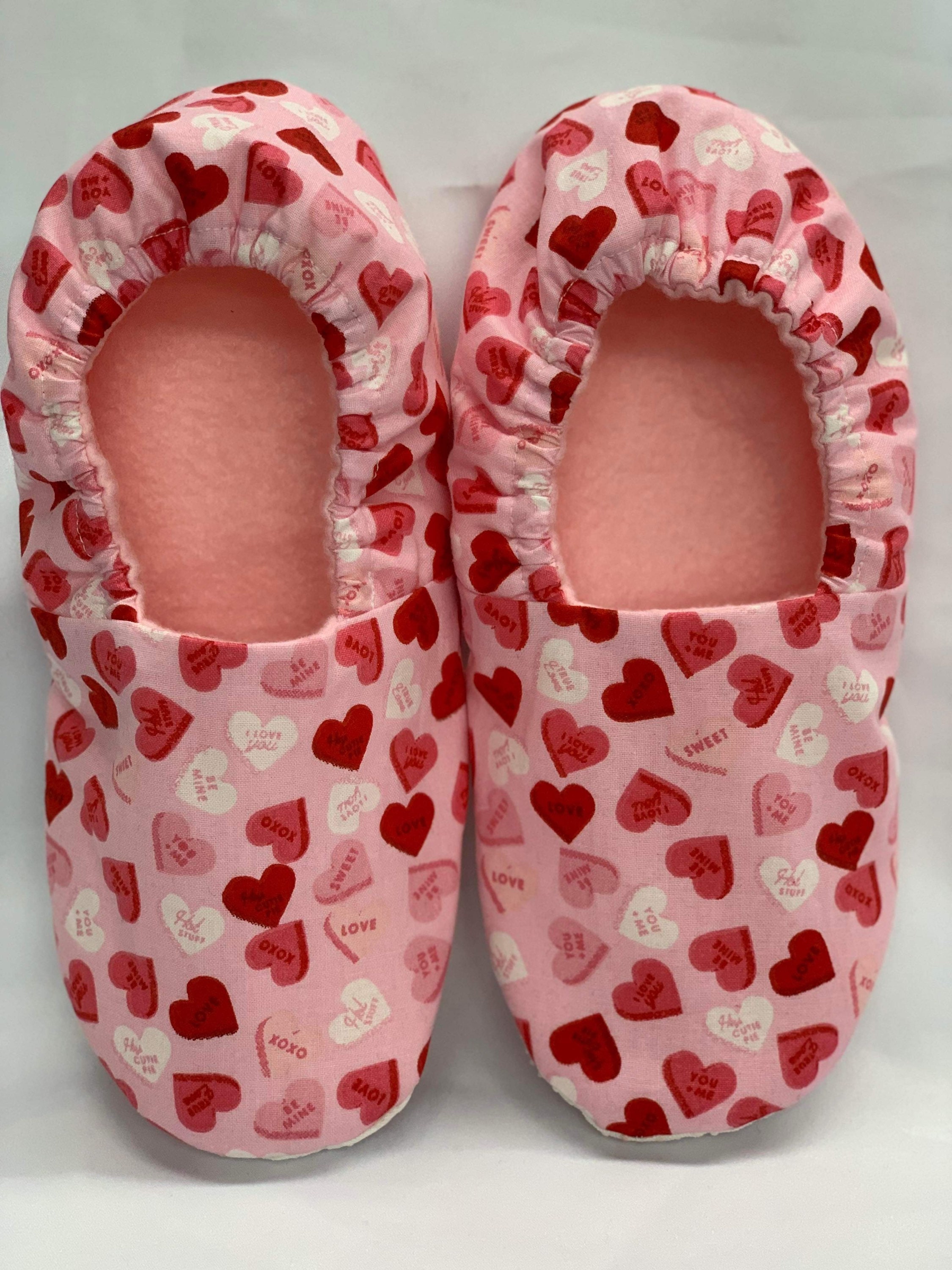 Beating Hearts Slipper Socks: Valentine's Outfits