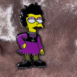 Goth Lisa Pin