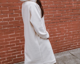 Women's Oversized Hoodie Dress With Raglan Sleeves and Long