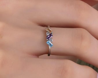 Baguette Birthstone Ring, Personalized Family Birthstone Jewelry, Custom Mother Ring