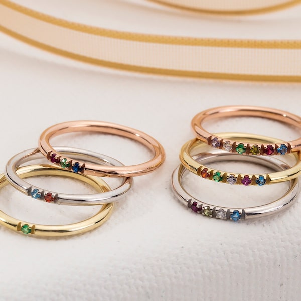 Anillo con piedra natal para madres, joyería personalizada con piedra natal para la familia, delicado anillo apilable, regalo para la abuela.