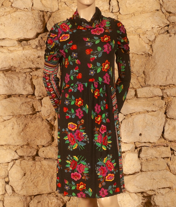 Robe Chacok Noire Manches Longues à Motif Floral Multicolore - Taille 2 - Neuf Sans étiquettes, Parfait état