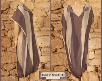 Issey Miyake - 90s Evening Gown  (size UK10 fitted 12, US6 fitted 8, FR38 fitted 40)