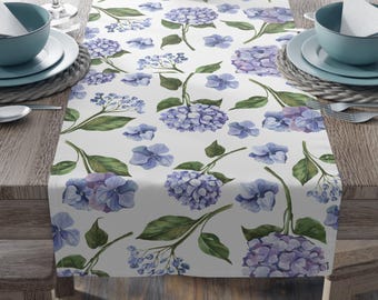 Blå hortensia bordslöpare blomsterälskare present köksdekor blomtema jubileumspresent till mamma tygduk bordslinne inflyttningspresent flickor