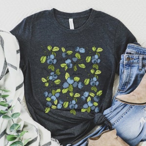 blueberries shirt, garden lover gift, foodie shirt, summer fruits, gardening shirt, plant lady gift, foodie gift, berry shirt, blueberry gft