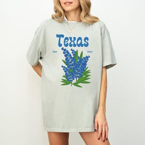 Texas state flower shirt bluebonnet wildflower tee gift for garden lover travel shirt Texas state souvenir girls trip shirt flower lover gif