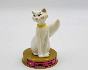 2002 McDonald’s Walt Disney World 100 Years Of Magic Duchess Aristocats Cat 1970 Figurine Toy Happy Meal Read