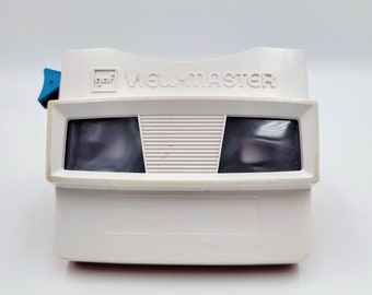 Vintage 1970’s GAF View Master White Red Viewfinder Viewer Toy Read