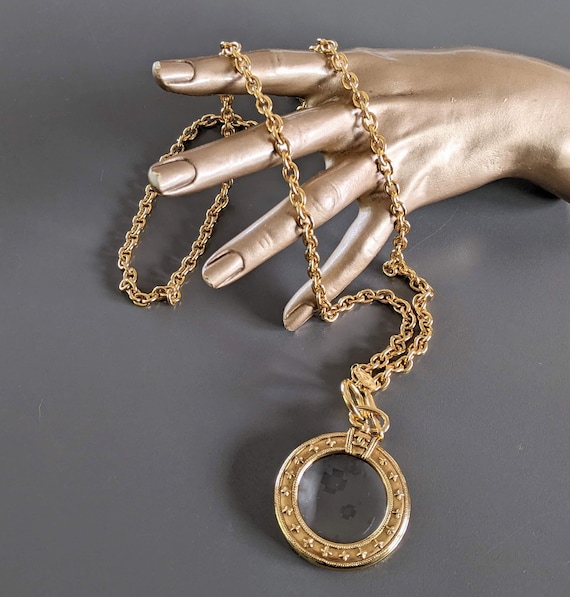 Chanel necklace box new arrivals