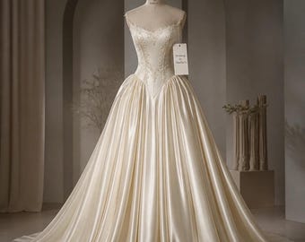Vestido de Noiva "Royal Empress" da Sewing by Marlin's – Cetim Real de Luxo e Corpete Estrutural | Pompous Editorial Design