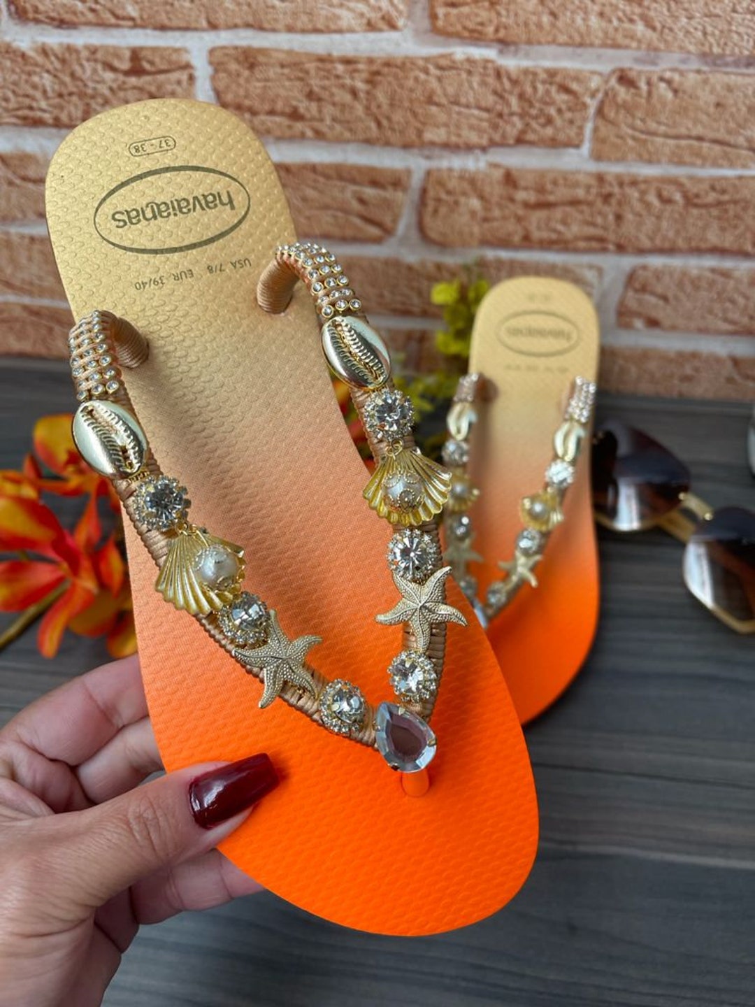 Havaianas Personalized Slippers Decorated With Shells and Starfish