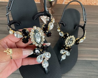Havaianas you twist slippers, personalized and hand-decorated with crystals and decorative stones with laces, women's beachwear