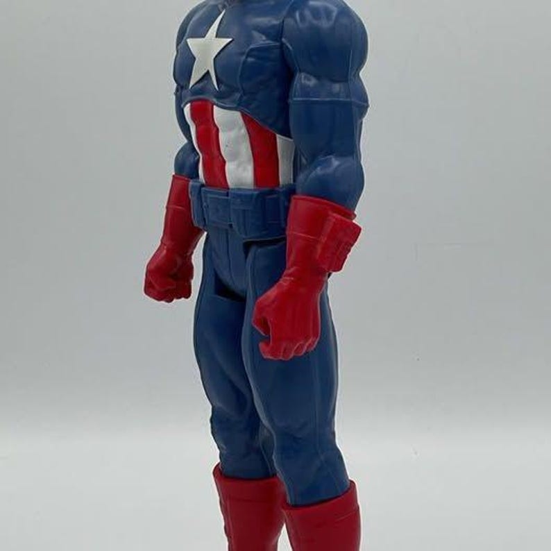Captain America 11.5 inch Action Figure.Hasbro.EUC image 2