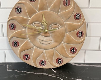 Himmlische Sonne Gesicht Keramik Uhr. 31 cm Durchmesser