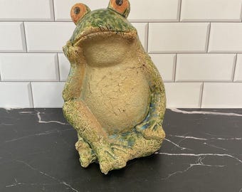 Figura ornamental japonesa antigua, estatua de rana Okimono de cerámica.