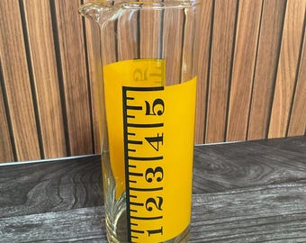 Vaso medidor de cóctel vintage raro, artículos de bar de los años 70, posmoderno MCM.