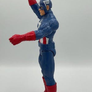 Captain America 11.5 inch Action Figure.Hasbro.EUC image 3