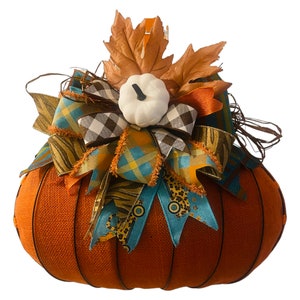 Orange pumpkin wreath, pumpkin wreath, fall wreath, autumn wreath, thanksgiving wreath, home decor wreath, rustic home, farmhouse decor,