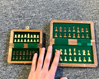 Mini juego de ajedrez - Juego de ajedrez de viaje - Juegos de ajedrez magnéticos de madera con tablero de 5" o 7" - regalo para él - Regalo de Navidad para los amantes del ajedrez