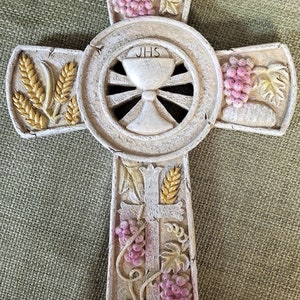 Holy Communion wall Cross with Grapes, wheat, chalice and cross