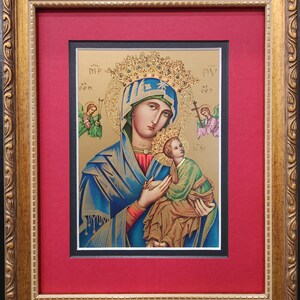 Impresión en lámina de Nuestra Señora del Perpetuo Socorro: Marco dorado, tapete rojo