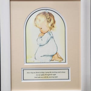 Vintage praying little girl with Now I lay me down to sleep framed art.