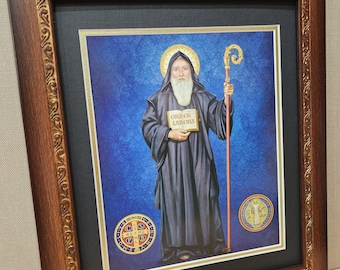 Op maat ingelijste religieuze kunstafdruk van Sint-Benedictus.