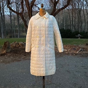 Vintage 1970s Quilted White Puff Double Breasted Long Coat Abalone Shell Buttons Trench Puffer