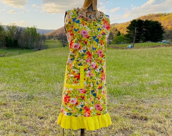 Vintage 1960s Floral Yellow Cotton Linen Shift Sundress with Ruffle Hem - Day Dress Bright Multicolor Flowers Large Pocket