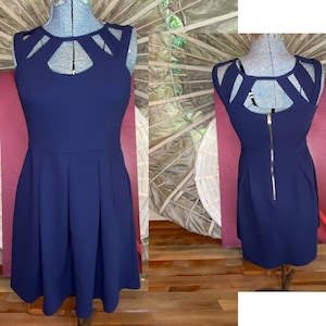 Betsey Johnson Cutout Fit and Flare Navy Blue Dress Chic Cage Cutout Sleeveless Pockets Size 8
