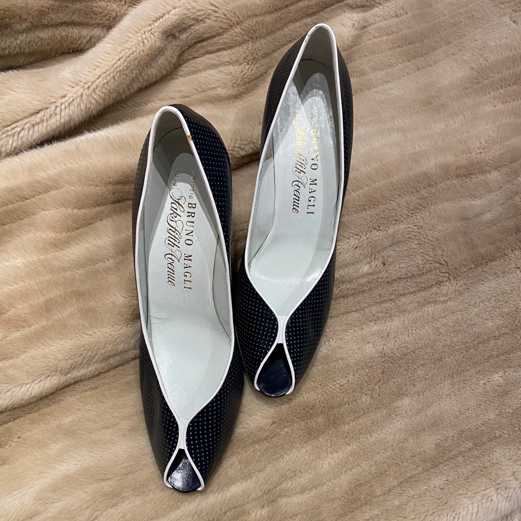 Sandale Bruno Magli Talon Noir Bout Ouvert Avec Bijou - Taille 6 - Occasion Excellent état