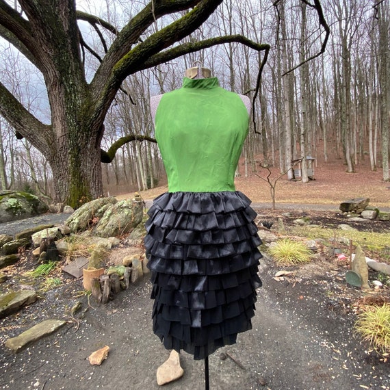 Poler Ashley 1980s Mod Green Black Ruffle Tiered Dress Nouvelle Collection High Neck Vintage Dress
