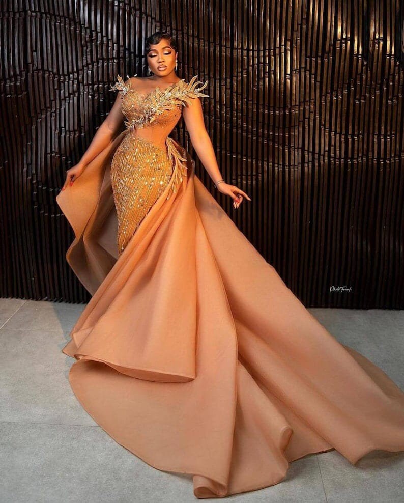 Latest gown for engagement cheap