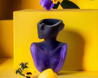 Vase design noir violet pour fleurs séchées visage de femme, sculpture buste de femme ou porte stylo idéal à offrir, cadeau unique fait main