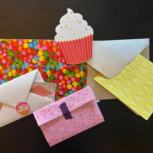 Letra rellena individual: hecha a mano, personalizada y llena de historias y delicias para sorprender y deleitar.