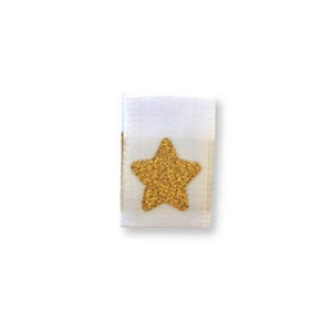 2 Woven Labels Gold Star