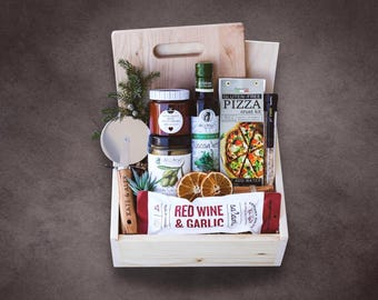 Personalized Pizza Night Gift with Your Logo Engraved Cutting Board & Wooden Gift Box | Italian Gift Box | Realtor Client Gift