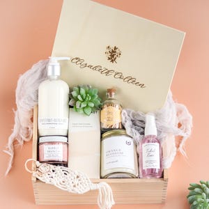 Personalized Luxury Spa Gift Box, Thank You Gift, Relaxation Gift Set, Gift Basket Women, Self-Care Gift Box For Her, Handmade Artisan Gift