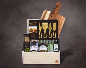 Personalized Charcuterie Gift Box with Custom Engraved Cutting Board and Wooden Box | Thank You Gift | Housewarming Charcuterie Set