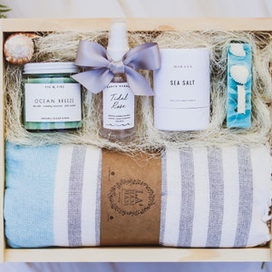 Luxury Gift Baskets - 60+ Gift Ideas for 2024