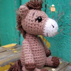 Amigurumi Mini Pferd Schlüsselanhänger Muster: PDF Anleitung gehäkelt