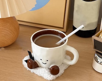 Smiley Face Coffee Mug with Feet – Kawaii Ceramic Tea Cup – Desk Decor