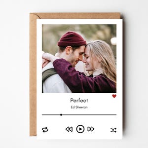 Personalisierte Lieblingssong Karte, Freund Jubiläumskarte, Geburtstagskarte für ihn, Karte für Frau, Fotokarte für Freund, Musikkarte
